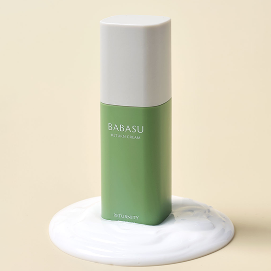RETURNITY Babassu Return Cream 50ml, crème verte sur socle blanc, produit de marque RETURNITY sur fond clair.