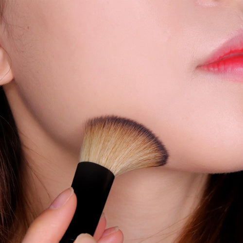 RIRE Face Brush disponible sur Ma petite Coree, ton Eshop 100% K-beauty en direct de Seoul