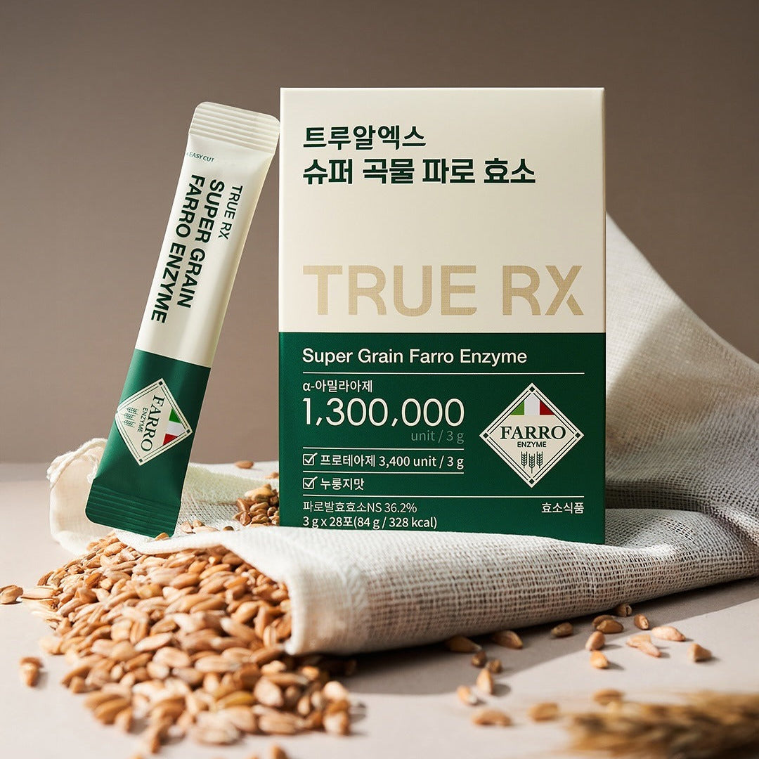 TRUE RX Super Grain Farro Enzyme 28 Packets de la marque TRUE RX, sachets sur tissu beige avec farro autour.
