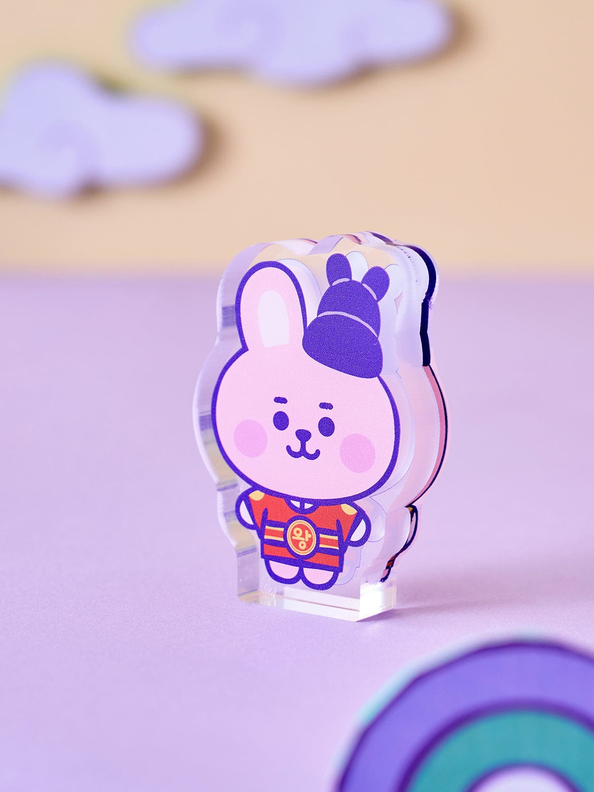 BT21 COOKY BABY MINI ACRYLIC STAND K-EDITION ver.2 : stand acrylique COOKY musclé, bureau/école, décor violet LINE FRIENDS