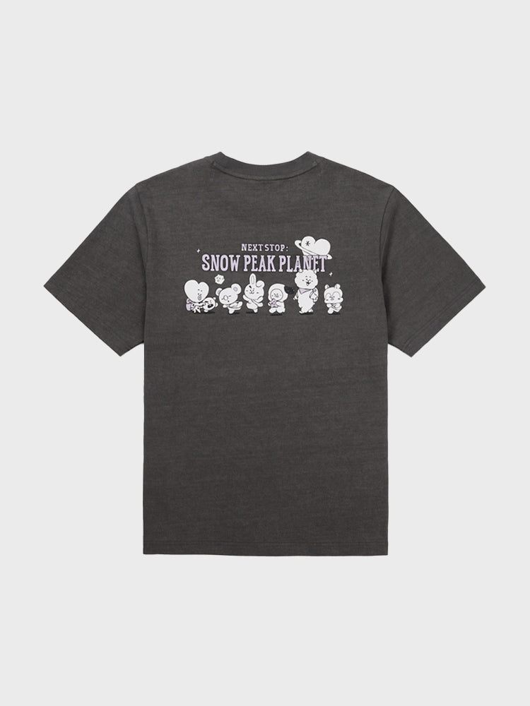 BT21 SNOW PEAK GRAPHIC SHORT SLEEVE T-SHIRT (DARK CHARCOAL)