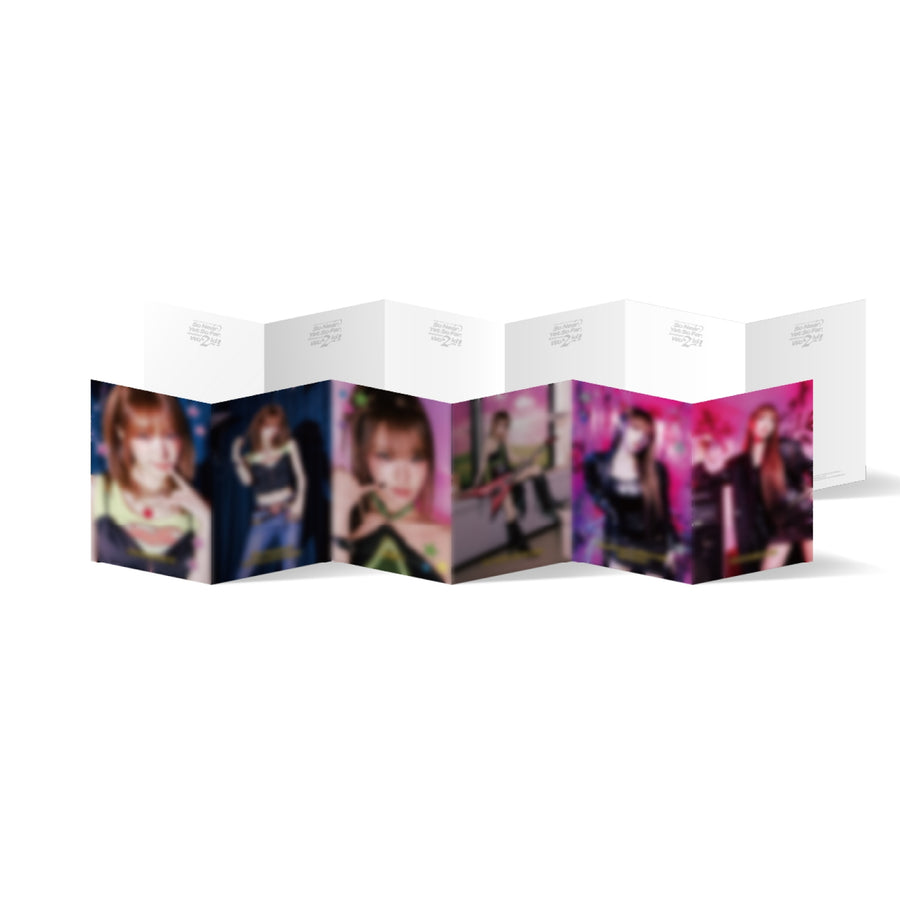 YENA - Accordion Postcard - 2026 YENA LIVE TOUR In Seoul - MD Officiel