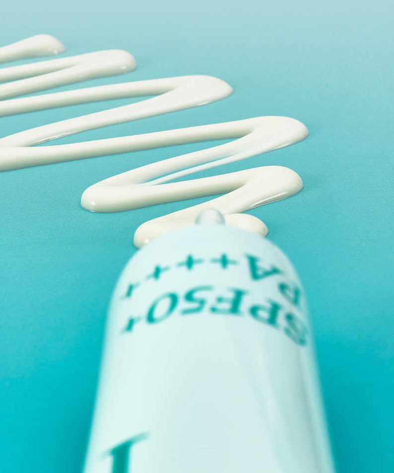 NUMBUZIN No. 1 Clear Filter Sun Essence SPF50+ PA++++50ml