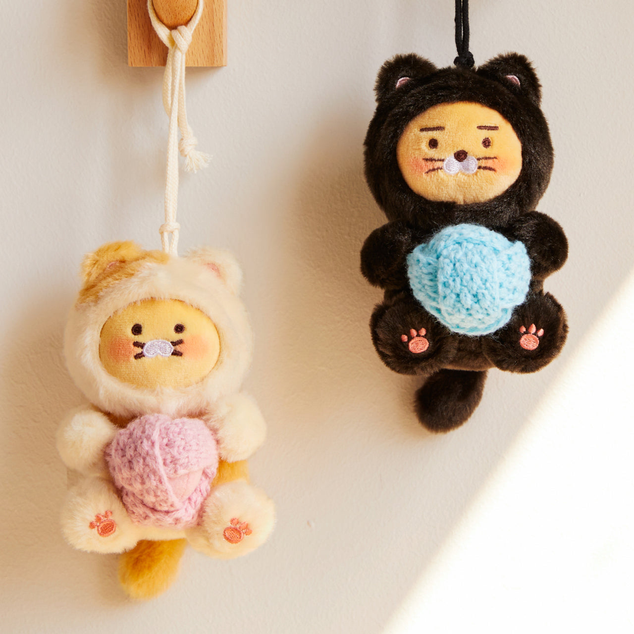 KAKAO FRIENDS - Voiture Peluche Chunsik