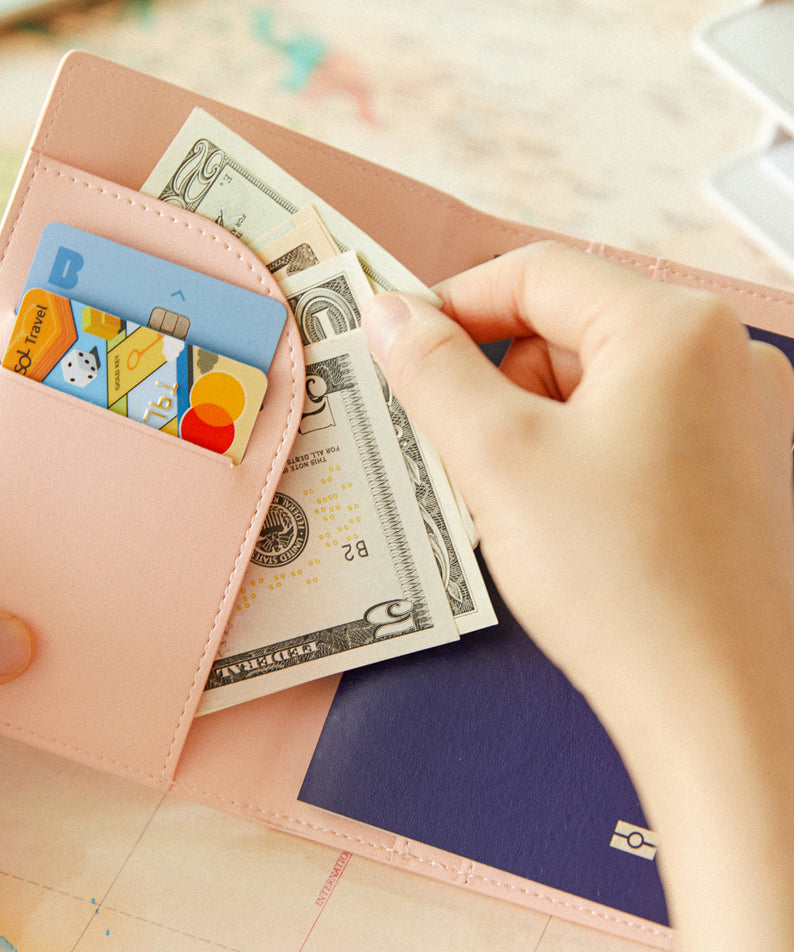 Etui Passeport Petite Apeach - Kakao Friends