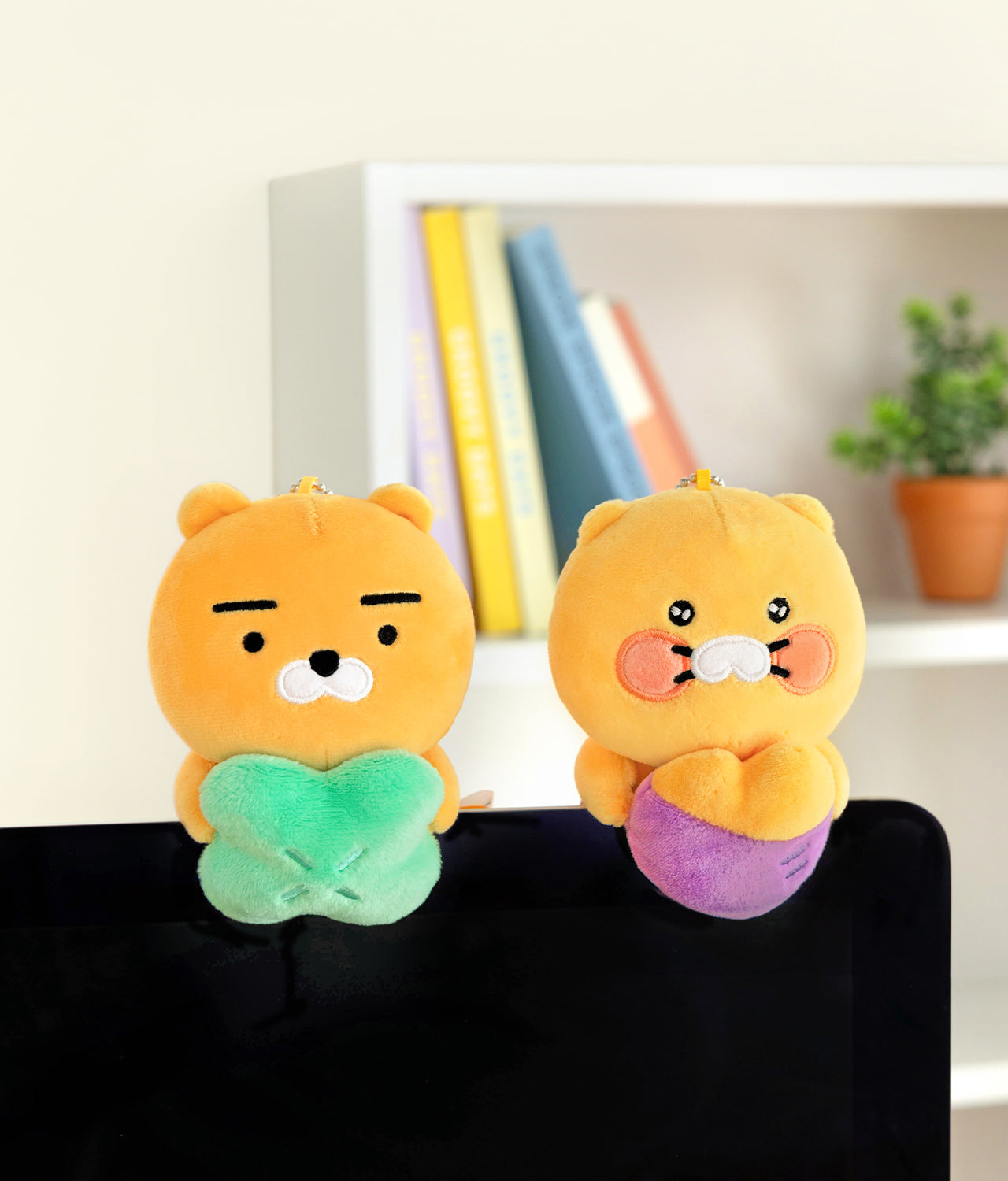 KAKAO FRIENDS - Peluche Porte-cles Chunsik - Detail 3