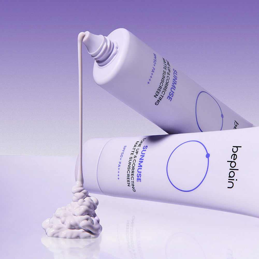 BEPLAIN Sunmuse Toneup & Correting Matte Sunscreen SPF50+ PA++++ 50ml sur fond violet, pompe et texture crème