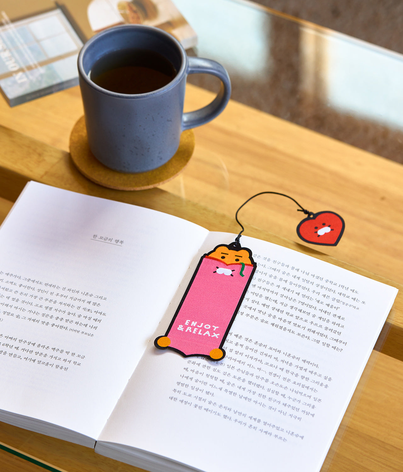 KAKAO FRIENDS - XFriends & - Detail 4