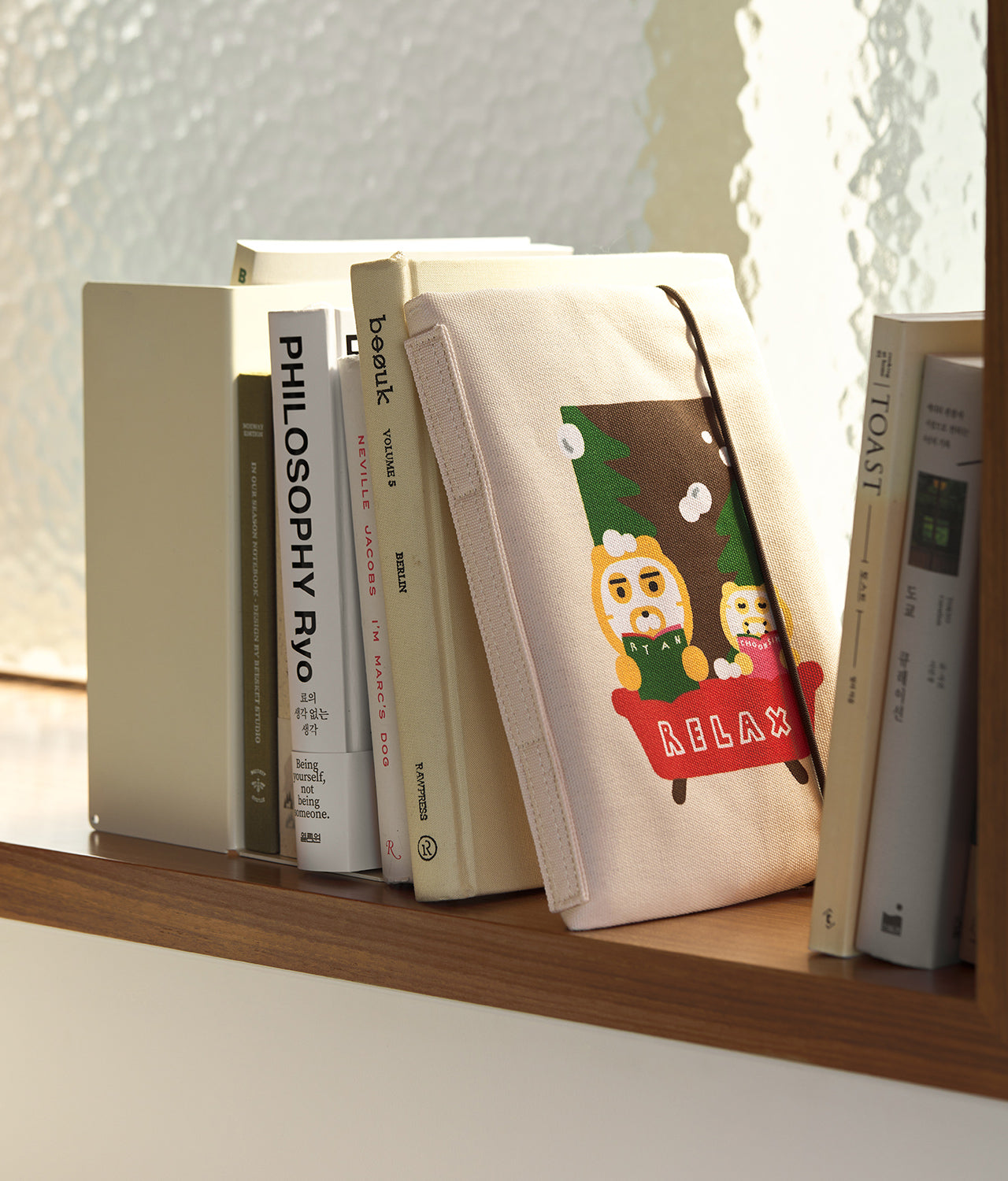 KAKAO FRIENDS - XFriends & - Detail 3