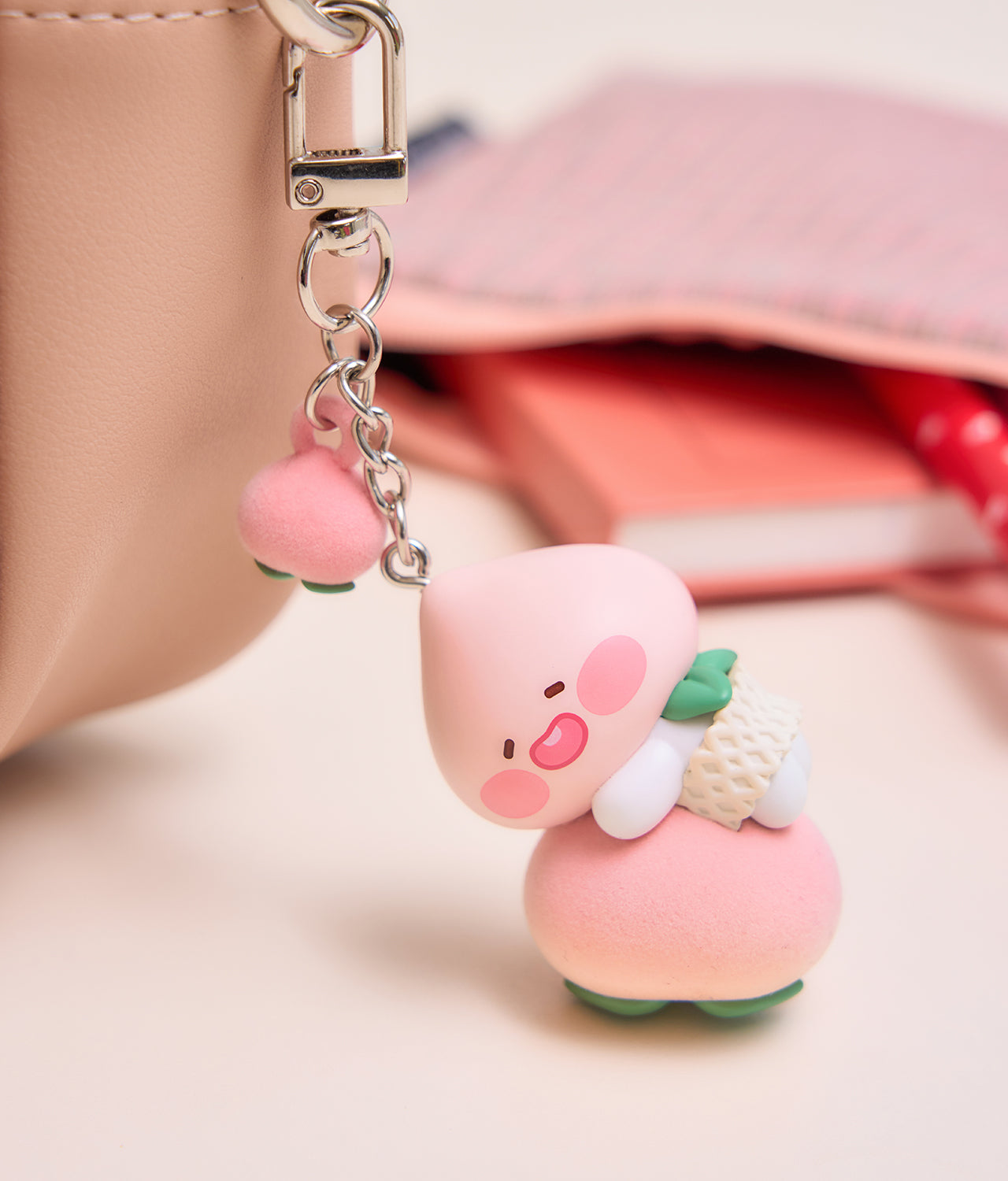 KAKAO FRIENDS - Peach Peach Figurine Porte-cles Little Apeach - Detail 5
