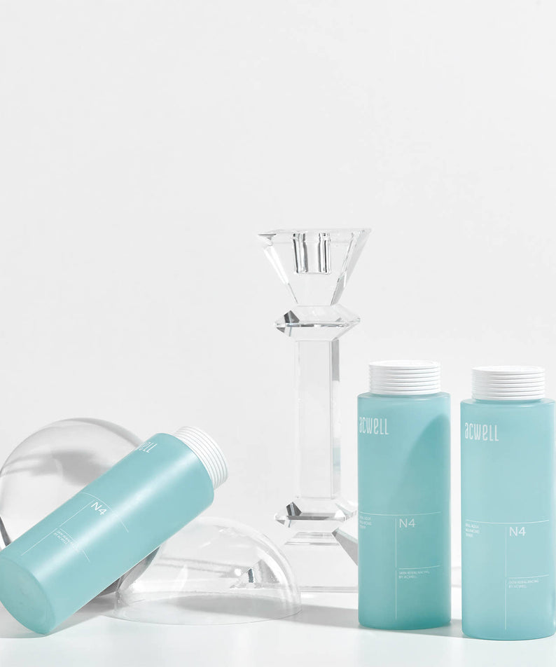 ACWELL Real Aqua Balancing Toner 160ml de la marque ACWELL, présenté sur fond blanc avec produits beauté