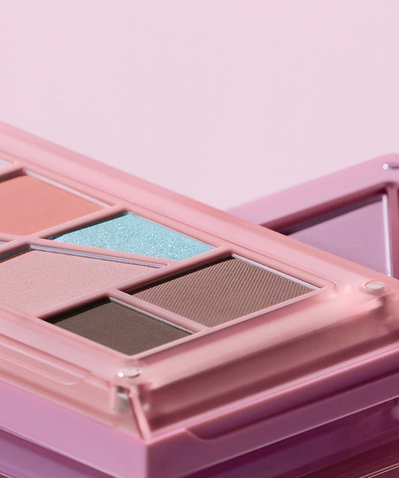 3CE Layer It All Eye Palette 7.5g, palette d’ombres rose avec teintes mates et nacrées, gros plan produit beauté