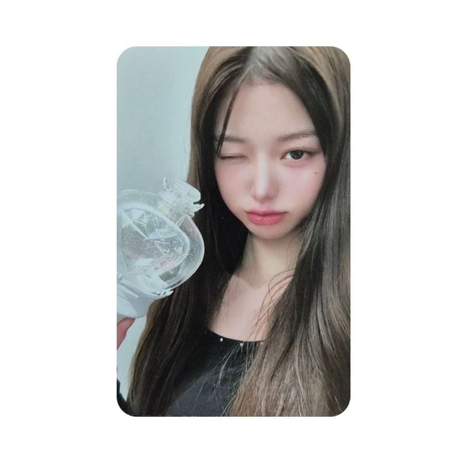 IVE Carte Photo Officiel Ver.2 (Wonyoung)