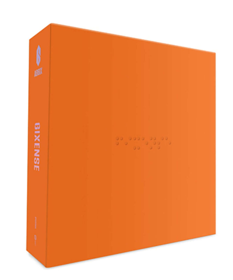 AB6IX - 1st Album [6IXENSE - SENSE VER.] - Album Kpop, jaquette orange, marque AB6IX, studio photo fond blanc.