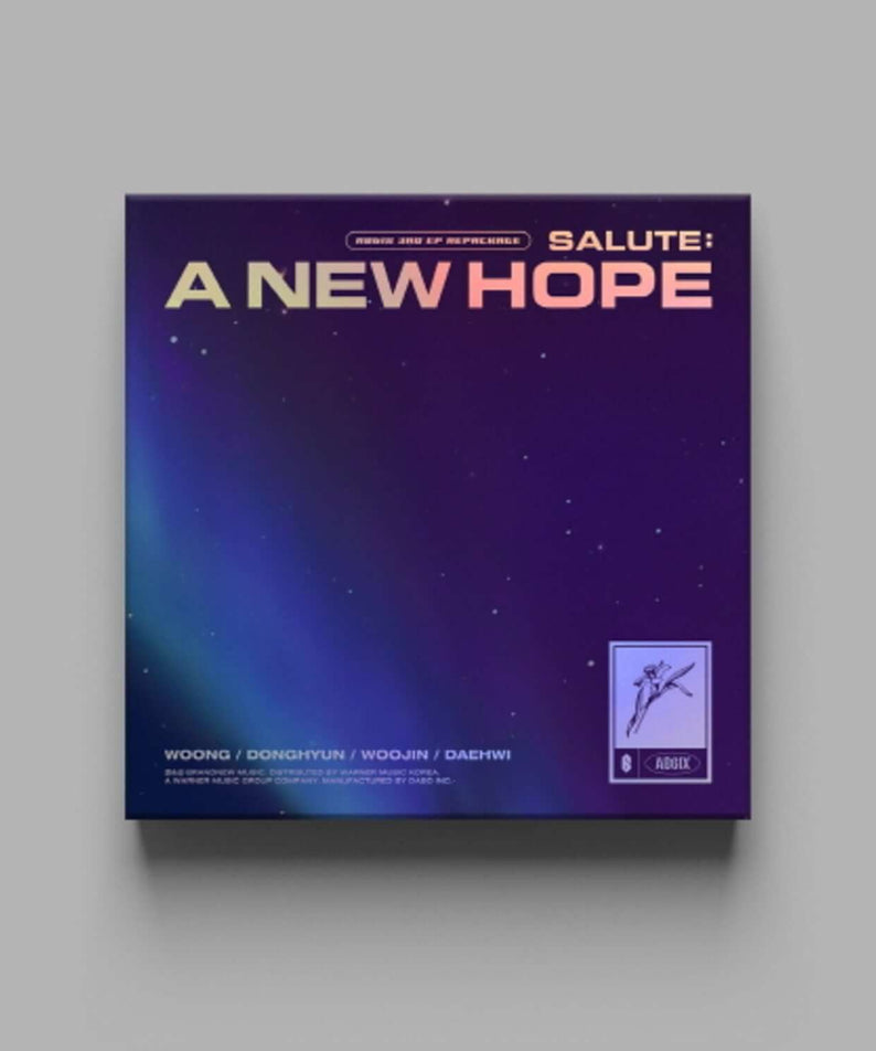 AB6IX - 3RD EP REPACKAGE [SALUTE : A NEW HOPE] HOPE Ver. - Album Kpop, coffret sur fond studio bleu nuit