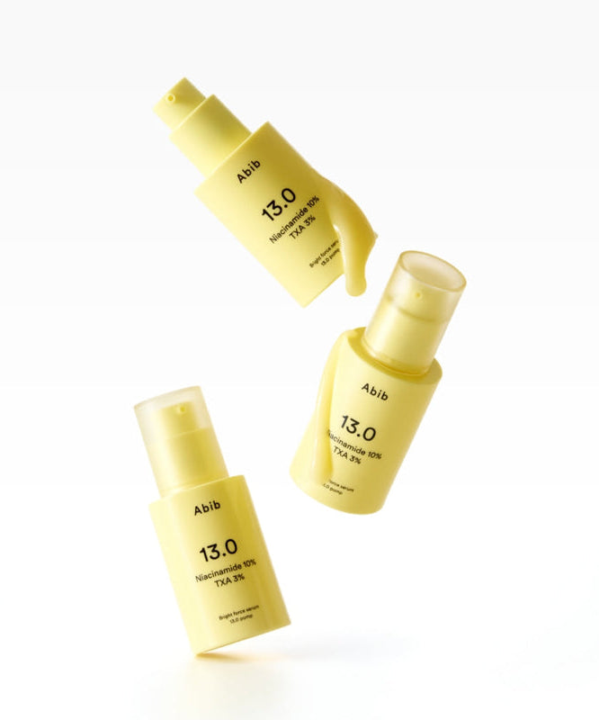 ABIB  Bright Force Serum 13.0 Pump 30ml : flacons jaunes Abib sur fond clair, visuel produit cosmétique.