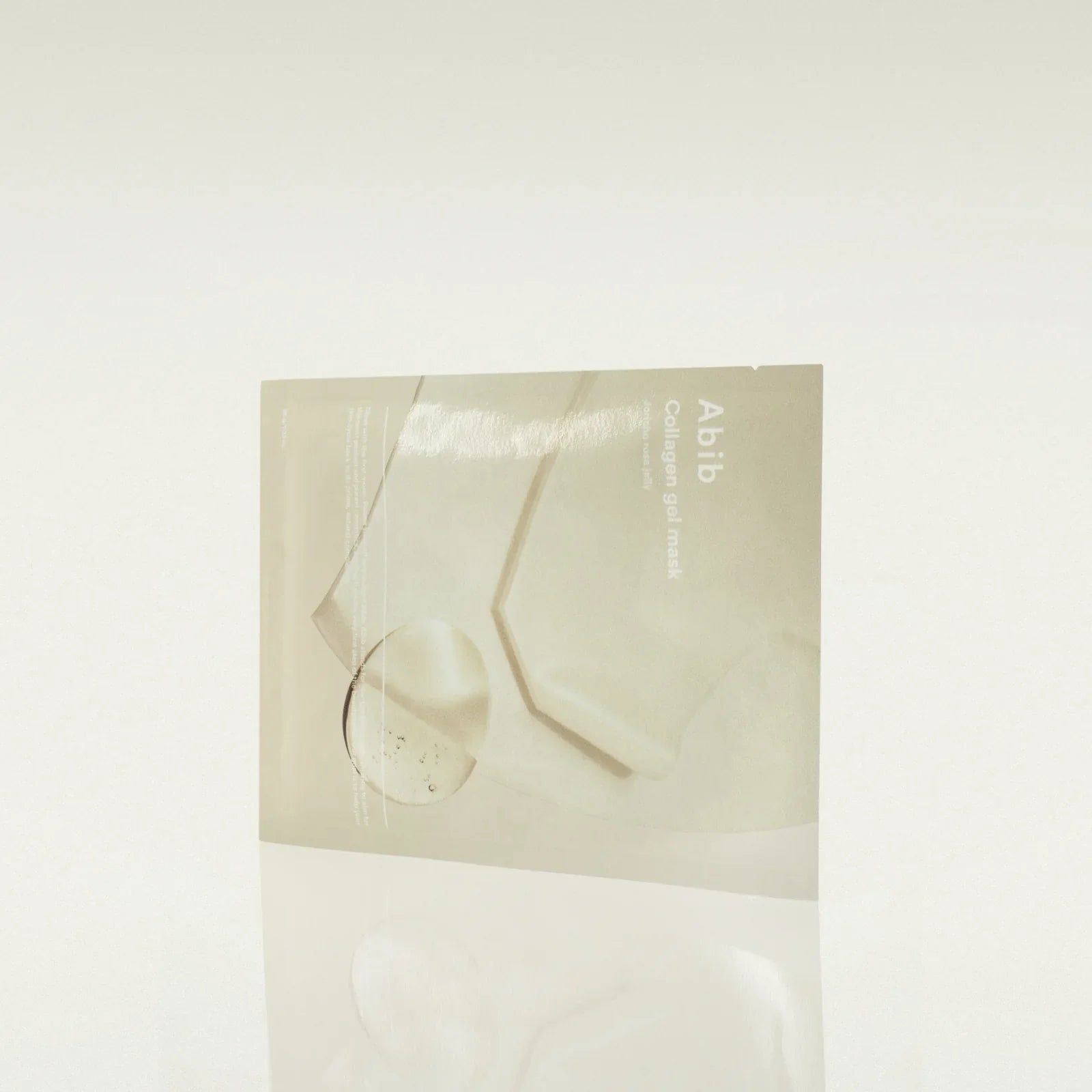 ABIB Collagen Gel Mak Jericho Rose Jelly d’Abib en plaquettes, flacons et feuilles, sur fond clair, ambiance beauté spa