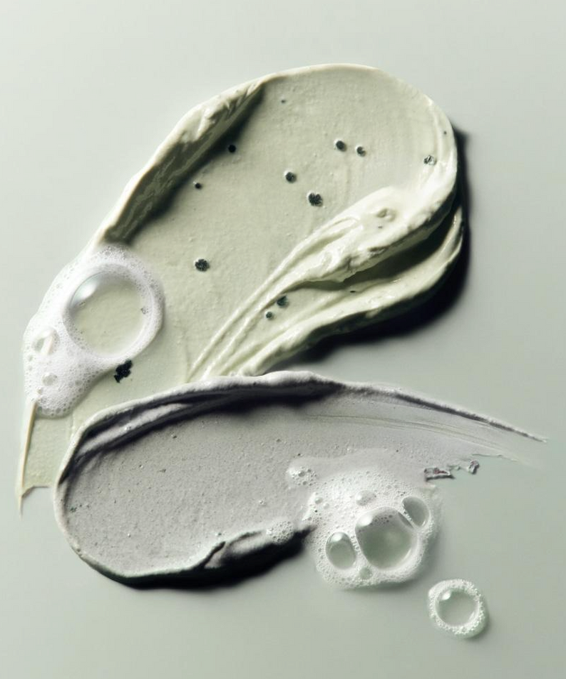 ABIB  Pore Clay Pack Cleanser 120ml : pâte d’argile verte et mousse, sur fond clair, branding ABIB, soin visage.