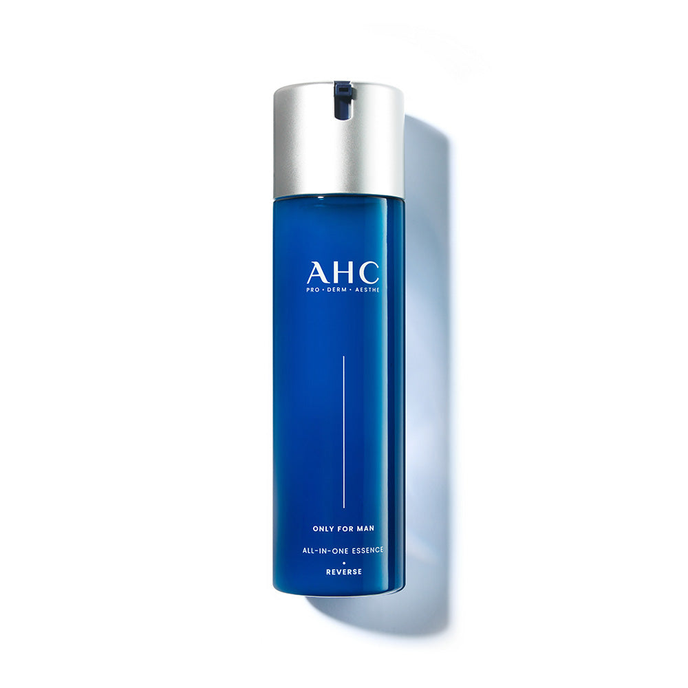 AHC Only For Men All-in-One Essence 200ml, flacon bleu AHC sur fond clair, photo produit en studio.