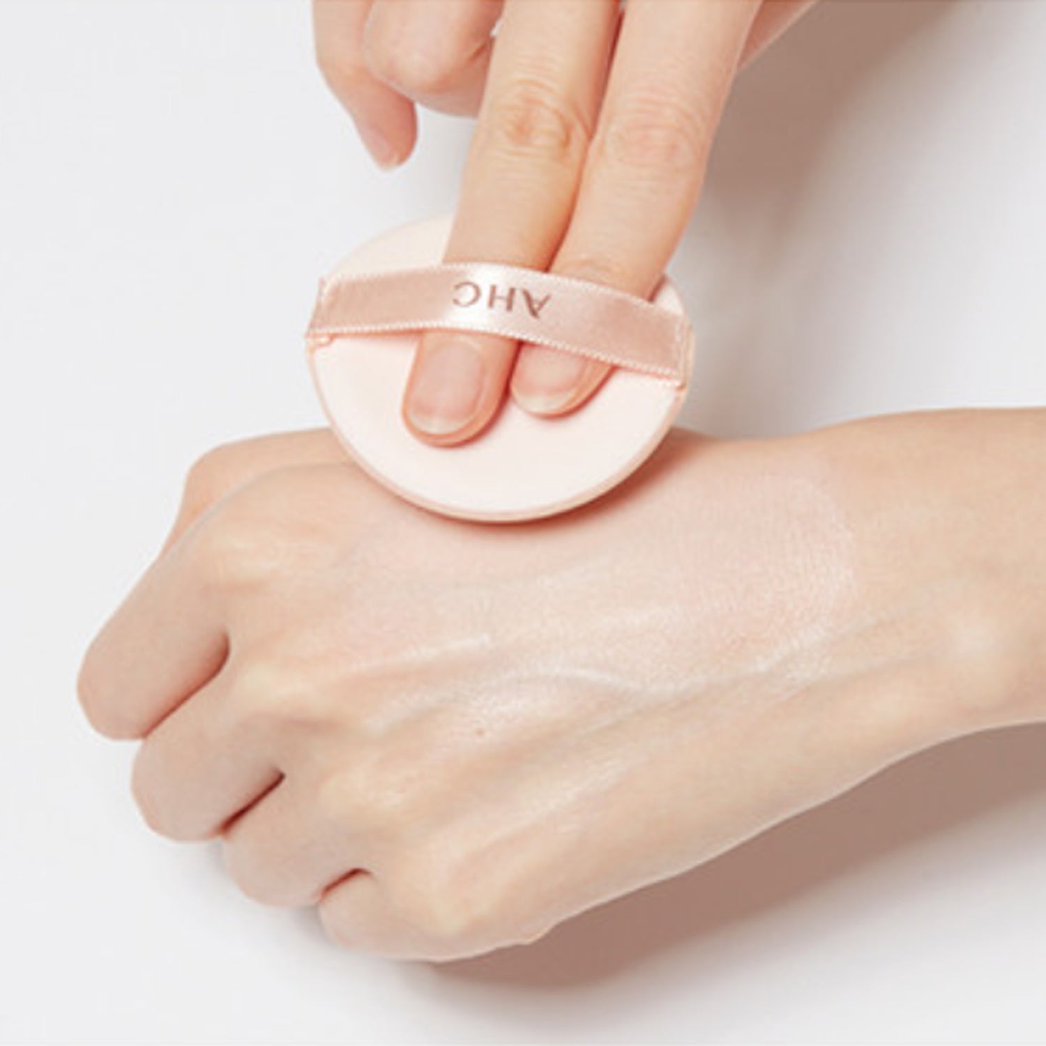 AHC Aura Secret Tone-up Cushion 15g