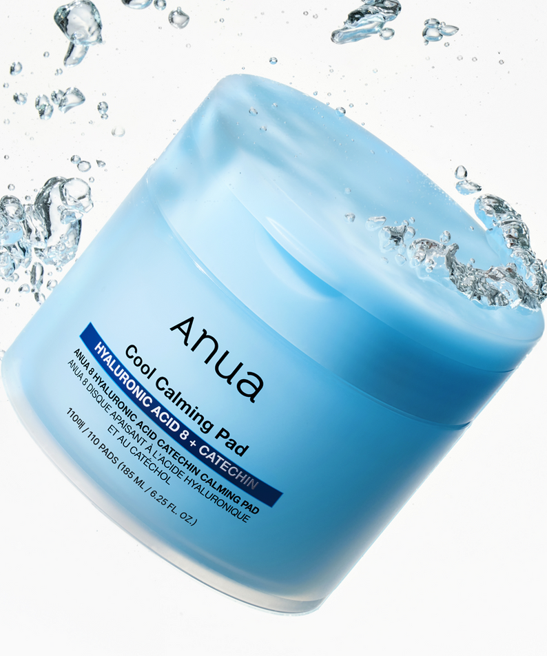 Décris l'image en français en mentionnant le produit, la marque et le contexte visuel: ANUA 8 Hyaluronic Acid Catechin Calming Pads 110 Pads.