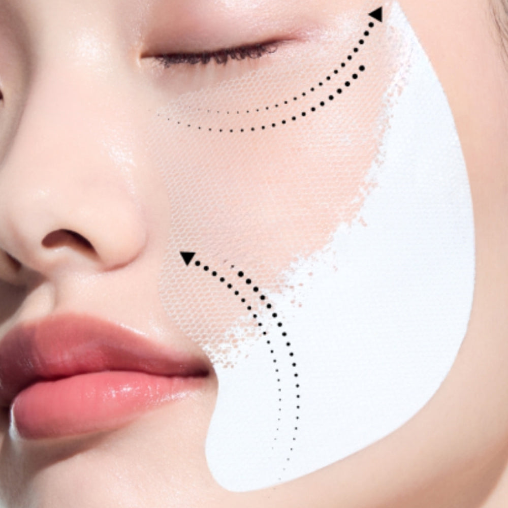 ANUA PDRN Collagen Melting Patch for Glass Skin 4ea, marque ANUA, masque anti-âge sur visage en gros plan, peau lumineuse