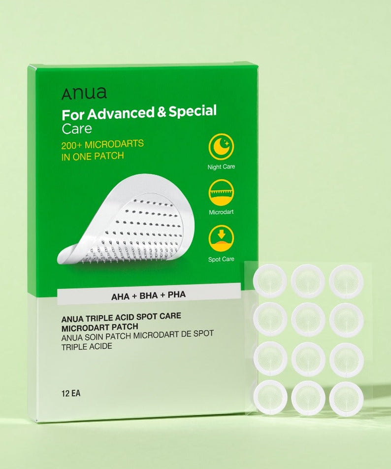 ANUA Triple Acid Spot Care Microdot Patch : boîte verte ANUA et patchs microdots sur fond vert, soins anti-imperfections.