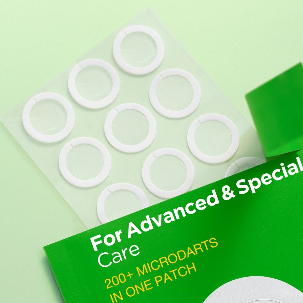 ANUA Triple Acid Spot Care Microdot Patch de la marque ANUA, patchs microdoses sur fond vert, pack “For Advanced & Special Care”