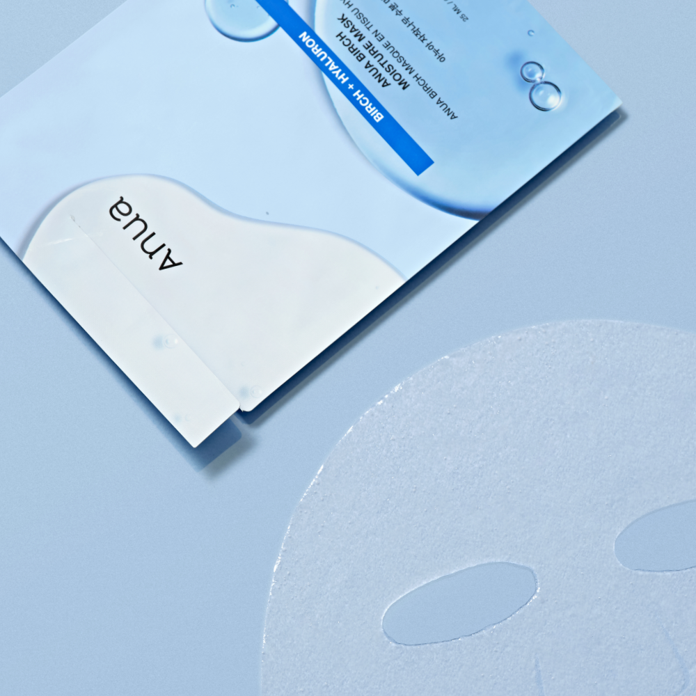 ANUA Birch + Hyaluron Moisture Mask de la marque ANUA, en packaging bleu sur fond clair, contexte cosmétique.