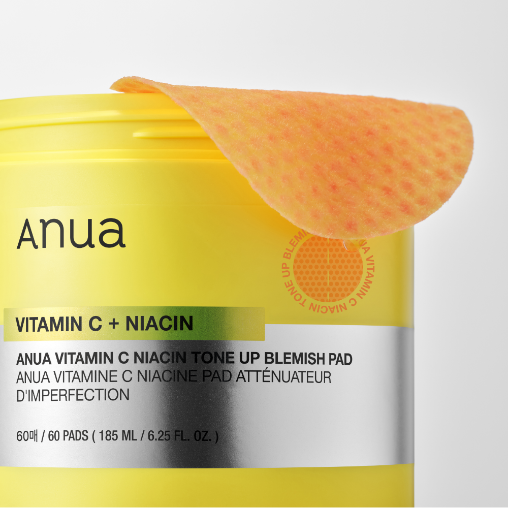 ANUA Vitamin C + Niacin Tone Up Blemish Pad 60p 185ml, pack jaune Anua, gros plan sur le produit sur fond clair.