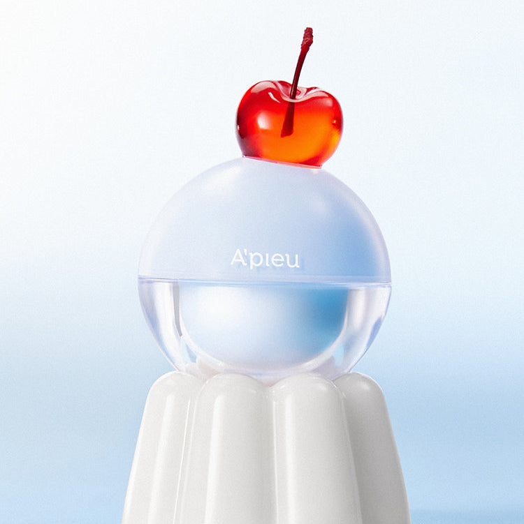 A'PIEU Waterlock Pudding Tangled Tone-Up Cream 20ml, crème visage A'PIEU en flacon sur fond bleu ciel, visuel produit