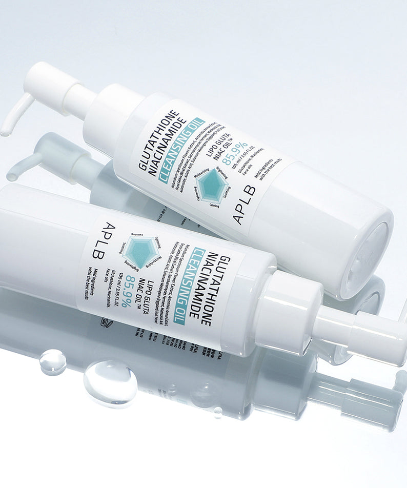 APLb Glutathione Niacinamide Cleansing Oil 105ml APLB, flacons blancs sur fond clair, maquillage & soin visage.