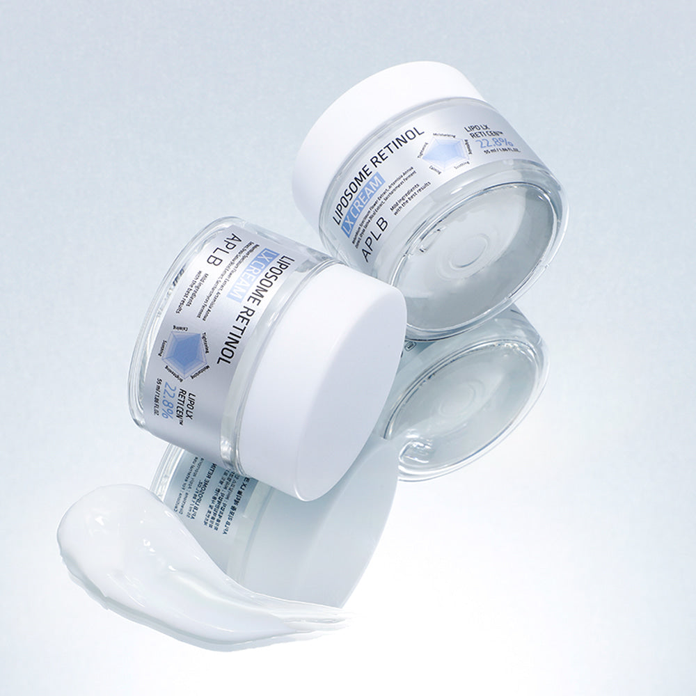 APLB Liposomal Retinol LX Cream 55ml, flacon et crème déployée sur fond clair, marque APLB en contexte visuel.