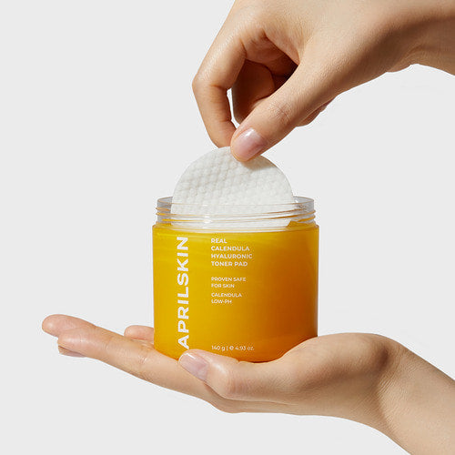 APRIL SKIN Calendula Hyaluronic Toner Pad disponible sur Ma petite Coree, ton Eshop 100% K-beauty en direct de Seoul