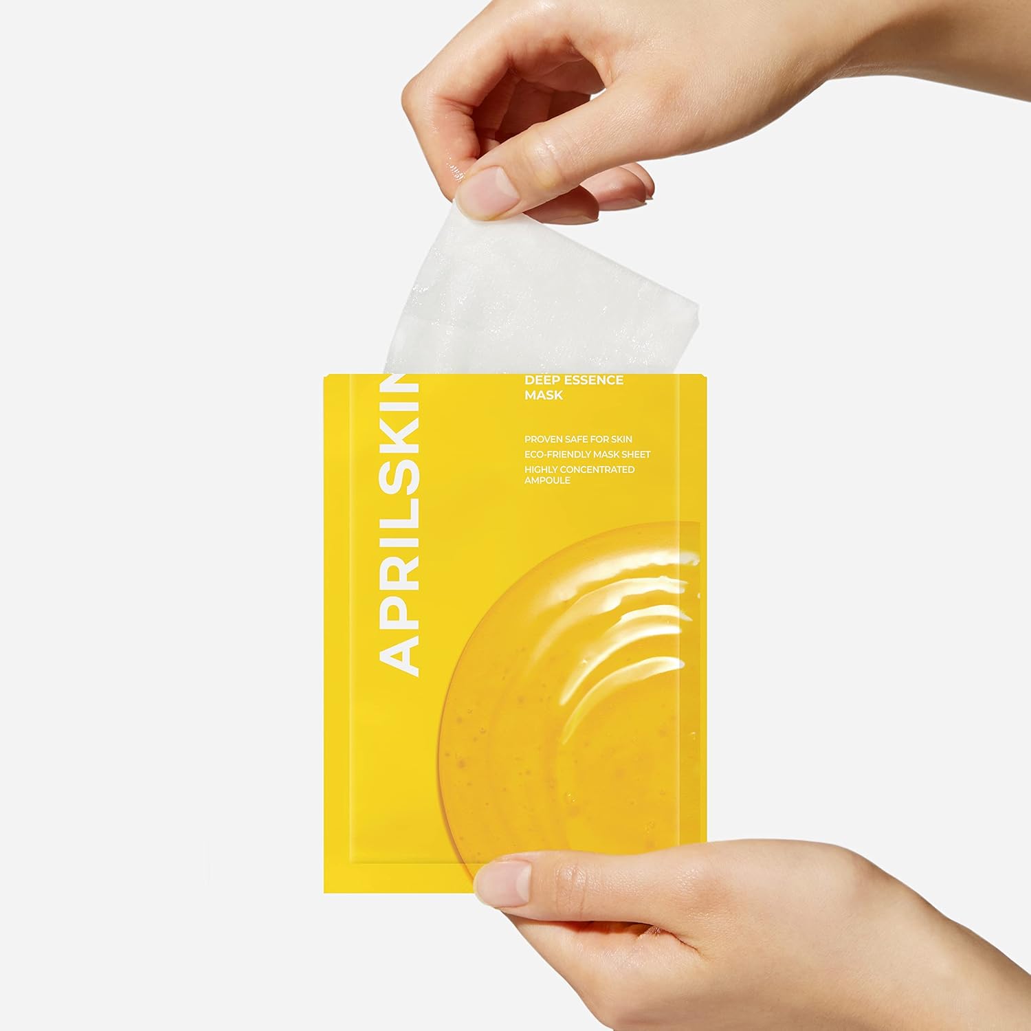 Décris l'image en français en mentionnant le produit, la marque et le contexte visuel : APRILSKIN Real Calendula Deep Essence Mask