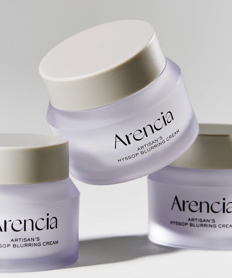 Pot de 30g de beauté avec ARENCIA Artisan Hysop Blurring Cream, crème floutante pour la peau. Élégant et efficace.