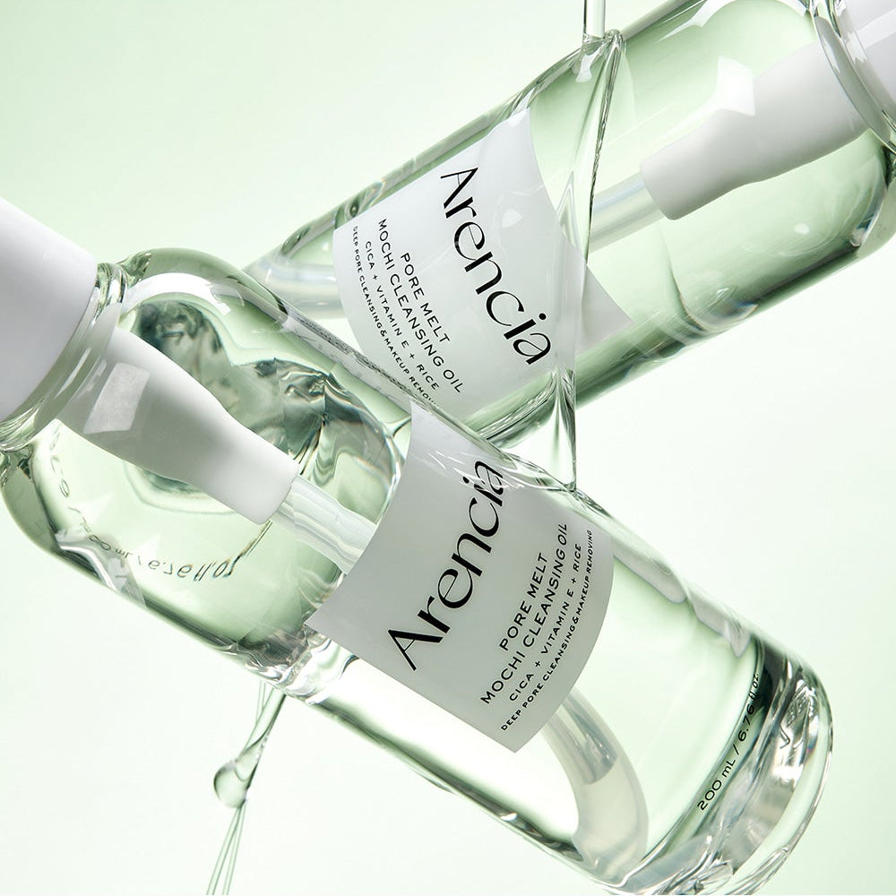 ARENCIA Pore Melt Mochi Cleansing Oil 200ml de la marque ARENCIA, flacons verts sur fond lumineux, contexte skincare.