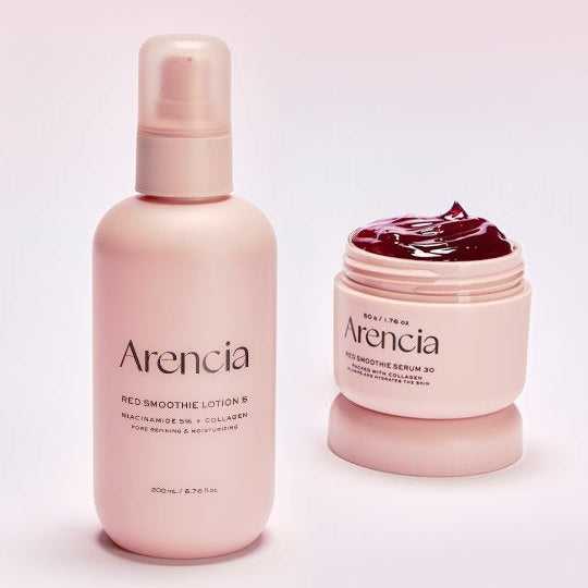 ARENCIA Red Smoothie Lotion 5 200ml, marque Arencia : flacon et pot crème rose avec texture rouge, fond clair.