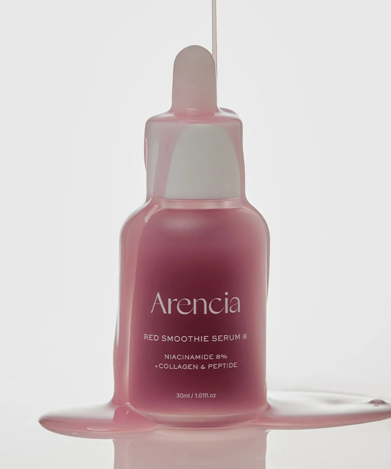 Flacon de sérum ARENCIA Red Smoothie Serum 8 30ml avec texture liquide rose.