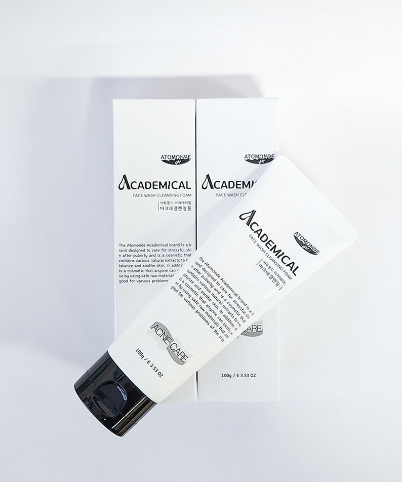 ATOMANDE Academic Face Wash Cleansing Foam 100g : flacon blanc et coffret, packaging beauté sur fond clair.