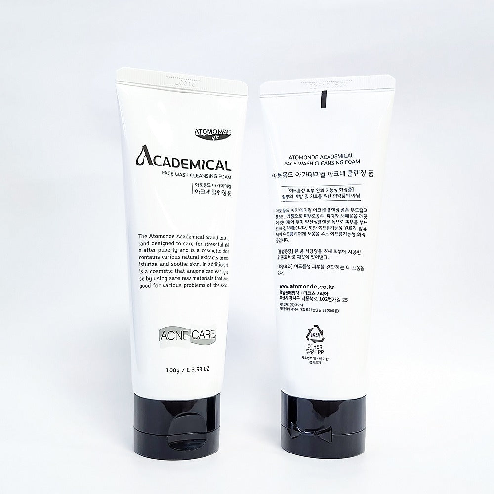 ATOMANDE Academic Face Wash Cleansing Foam 100g, tube de mousse nettoyante sur fond blanc (marque ATOMANDE).