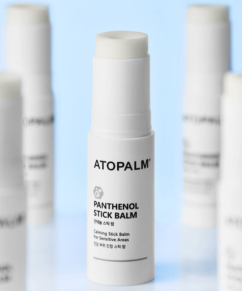 ATOPALM Panthenol Stick Balm 10g pour apaiser les peaux sensibles, photo du produit en format bâton de 10g.
