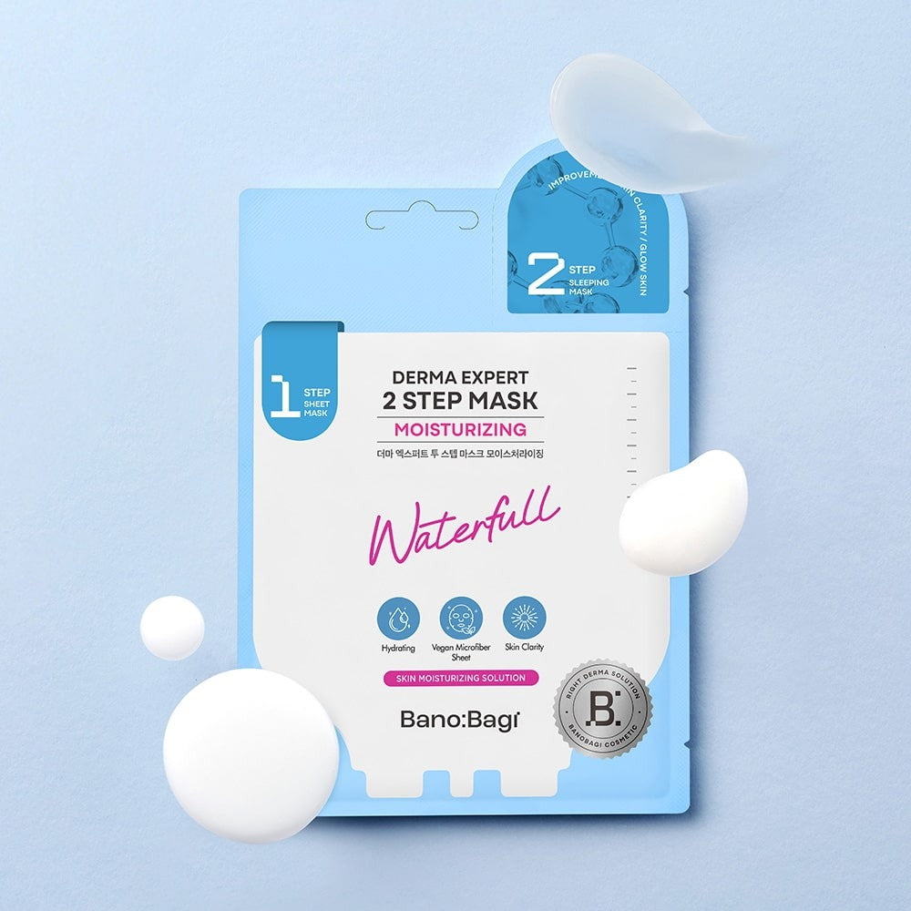BANOBAGI Derma Expert 2 Step Mask Moiturizing : masque 2 étapes hydratant sur fond bleu, packaging Bano:Bagi
