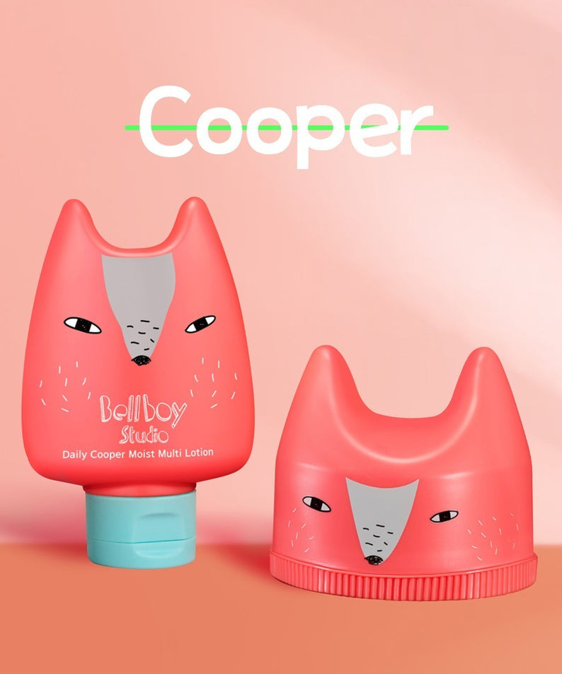 BELLBOY STUDIO Daily Cooper Moisture Enhancement 2-piece Set, coffret crème, décor renard rouge sur fond rose