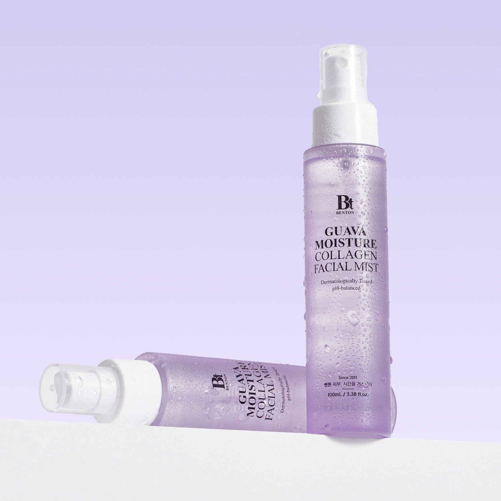 BENTON Guava Hydrating Collagen Mist 100ml, spray hydratant à la guava et collagène sur fond lilas, bouteille BENTON