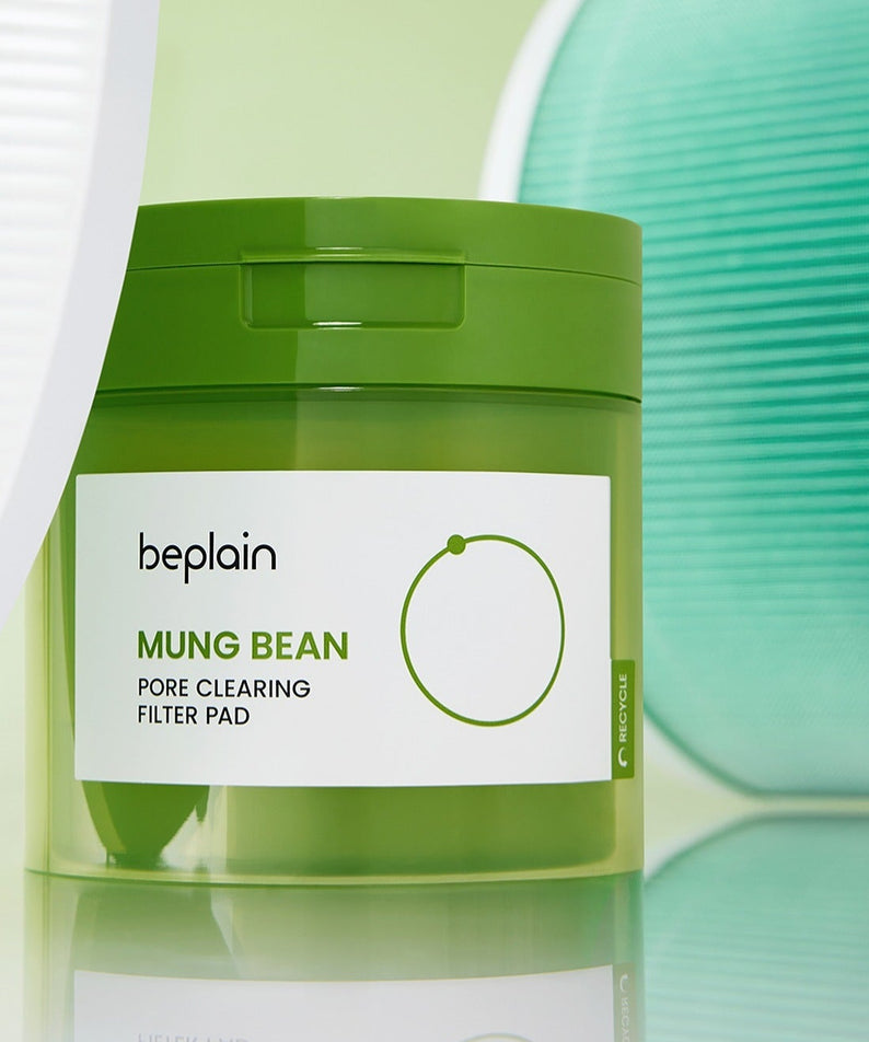 BEPLAIN Green Bean Pore Clearing Filter Pad 70 Sheets, pot vert beplain et fond vert clair, photo produit.