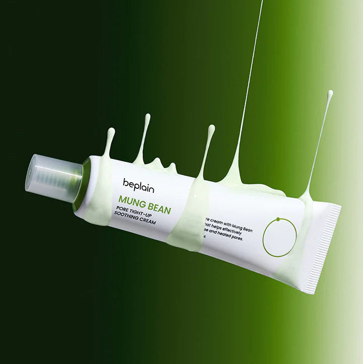 BEPLAIN Green Bean Pore Tightening Cream de la marque BEPLAIN, tube vert sur fond vert, flacon lisse et éclaboussures.
