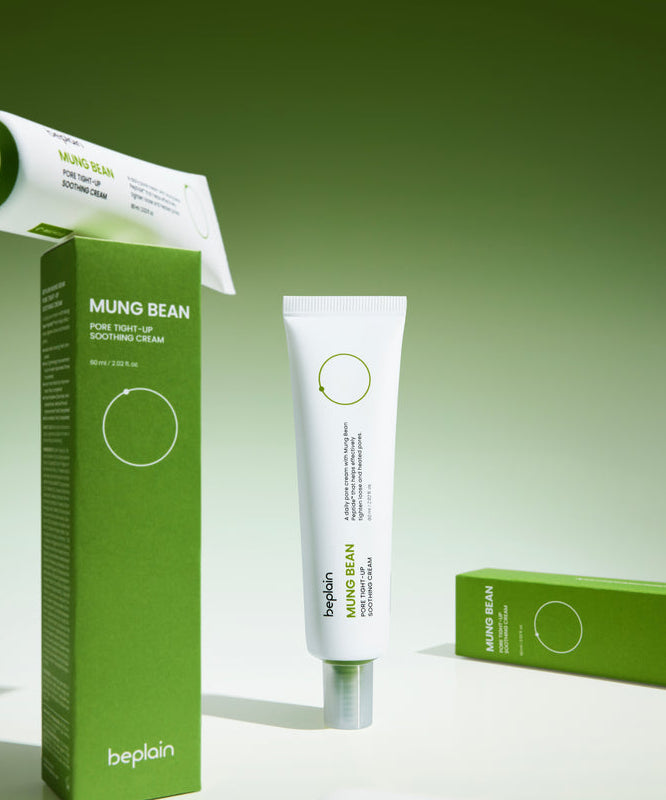 BEPLAIN Green Bean Pore Tightening Cream : tube et boîte verts sur fond vert, éclairage studio, cosmétique