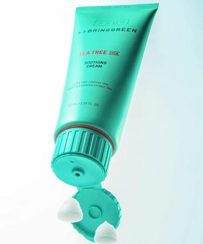 BRINGGREEN Teatree Cica Soothing Cream Plus 100ml, tube turquoise sur fond clair, marque visible, crème apaisante