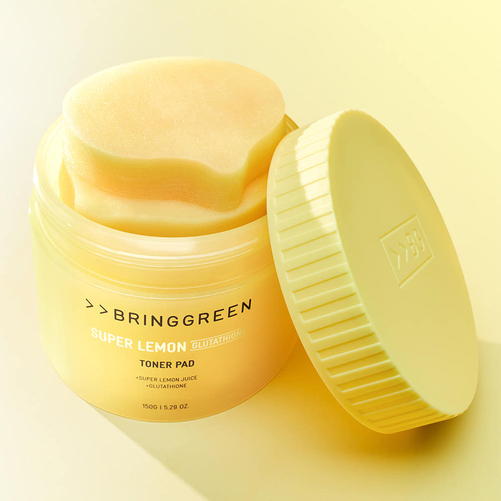BRINGGREEN Super Lemon Glutathione Toner Pads 90 Pads + 90 Pad Refill Set, pads et pot jaune, marque sur fond clair